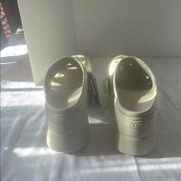 CROCS Cream Platform Sandals - Picture 7 of 7